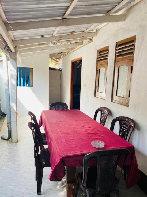 Celine'S Home Mirissa Εξωτερικό φωτογραφία